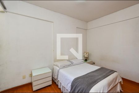 Suíte de apartamento para alugar com 1 quarto, 55m² em Funcionários, Belo Horizonte