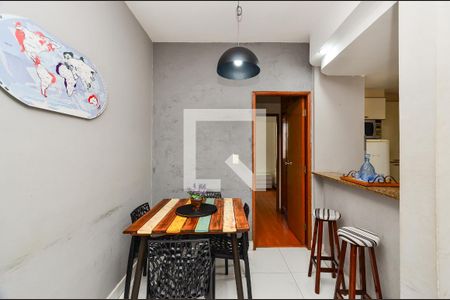 Sala  de apartamento para alugar com 1 quarto, 55m² em Funcionários, Belo Horizonte