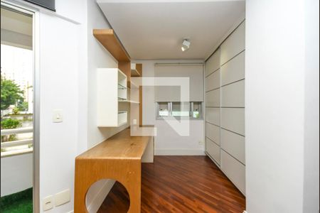 Apartamento para alugar com 62m², 2 quartos e 2 vagasEscritório