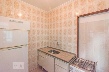Cozinha de casa para alugar com 1 quarto, 40m² em Ferreira, São Paulo