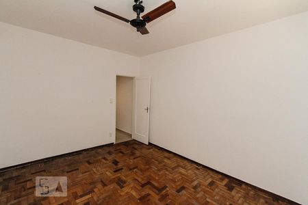 Casa à venda com 200m², 2 quartos e 2 vagasQuarto 02