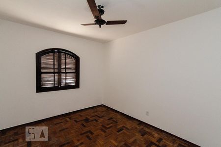 Casa à venda com 200m², 2 quartos e 2 vagasQuarto 02