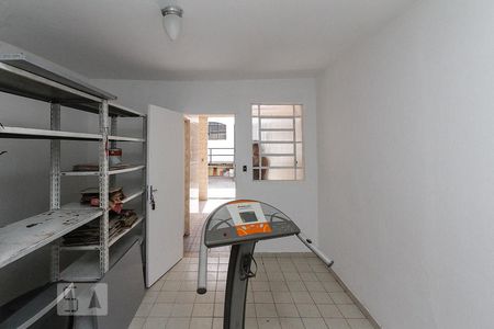 Quarto de Serviço de casa à venda com 2 quartos, 200m² em Penha de França, São Paulo