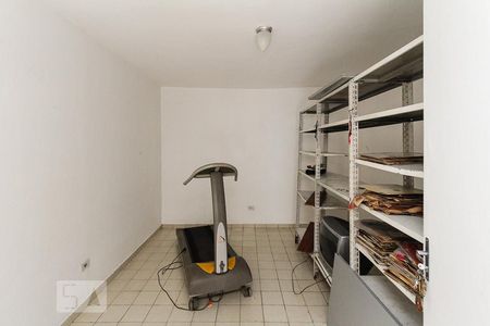 Quarto de Serviço de casa à venda com 2 quartos, 200m² em Penha de França, São Paulo