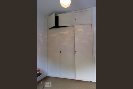 Apartamento para alugar com 450m², 4 quartos e 4 vagas Apartamento para alugar com 450m², 4 quartos e 4 vagasQuarto 3