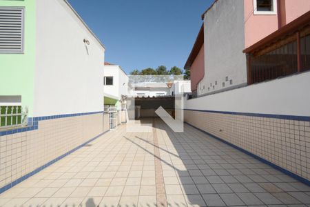 Casa à venda com 220m², 3 quartos e 2 vagasQuintal