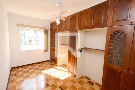 Casa à venda com 220m², 3 quartos e 2 vagasQuarto 2