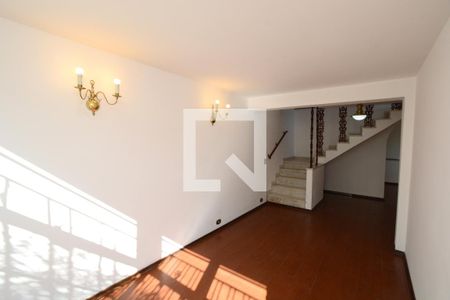 Sala de casa à venda com 3 quartos, 220m² em Jardim Umuarama, São Paulo