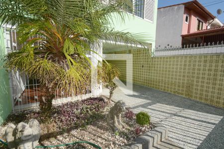 Casa à venda com 220m², 3 quartos e 2 vagasJardim