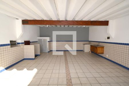 Casa à venda com 220m², 3 quartos e 2 vagasQuintal