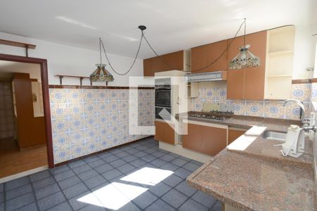 Casa à venda com 220m², 3 quartos e 2 vagasCozinha