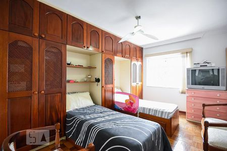 Quarto 2 de casa para alugar com 3 quartos, 220m² em Jardim Umuarama, São Paulo