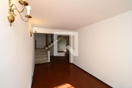 Sala de casa à venda com 3 quartos, 220m² em Jardim Umuarama, São Paulo