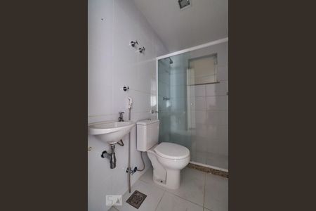 Banheiro Social de casa de condomínio à venda com 3 quartos, 180m² em Vargem Grande, Rio de Janeiro