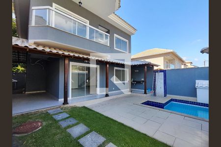 Área externa de casa de condomínio para alugar com 4 quartos, 180m² em Vargem Grande, Rio de Janeiro