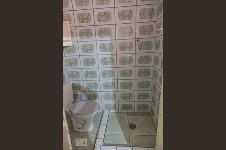 Banheiro de casa à venda com 2 quartos, 60m² em Vila Lar Nacional, São Paulo