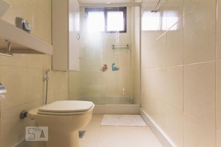 Apartamento para alugar com 142m², 3 quartos e 2 vagas Apartamento para alugar com 142m², 3 quartos e 2 vagasBanheiro