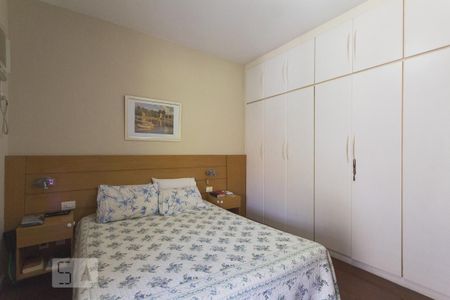 Apartamento para alugar com 142m², 3 quartos e 2 vagas Apartamento para alugar com 142m², 3 quartos e 2 vagasSuíte