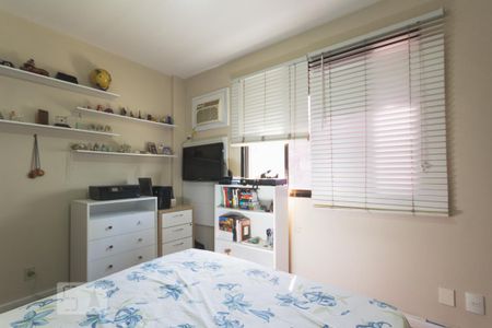 Apartamento para alugar com 142m², 3 quartos e 2 vagas Apartamento para alugar com 142m², 3 quartos e 2 vagasQuarto