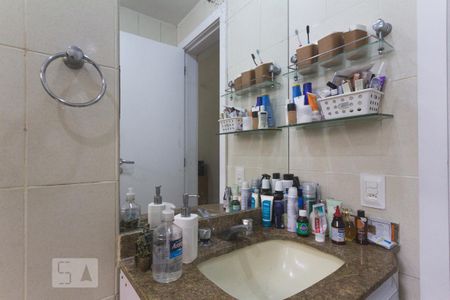 Apartamento para alugar com 142m², 3 quartos e 2 vagas Apartamento para alugar com 142m², 3 quartos e 2 vagasBanheiro da Suíte