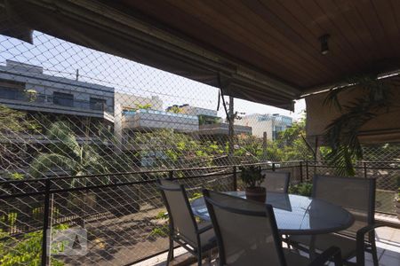 Apartamento para alugar com 142m², 3 quartos e 2 vagas Apartamento para alugar com 142m², 3 quartos e 2 vagasVista da Varanda