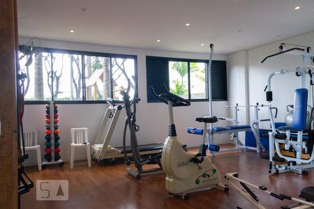 Apartamento para alugar com 299m², 4 quartos e 4 vagas Apartamento para alugar com 299m², 4 quartos e 4 vagasÁrea comum - Academia