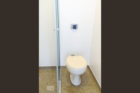 Apartamento para alugar com 299m², 4 quartos e 4 vagas Apartamento para alugar com 299m², 4 quartos e 4 vagasBanheiro