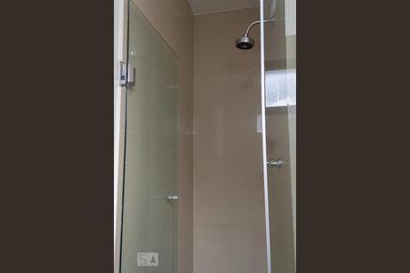 Apartamento para alugar com 299m², 4 quartos e 4 vagas Apartamento para alugar com 299m², 4 quartos e 4 vagasBanheiro da Suíte 1