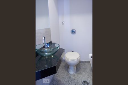 Apartamento para alugar com 299m², 4 quartos e 4 vagas Apartamento para alugar com 299m², 4 quartos e 4 vagasLavabo