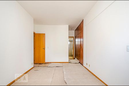 Apartamento à venda com 140m², 4 quartos e 2 vagasSuíte