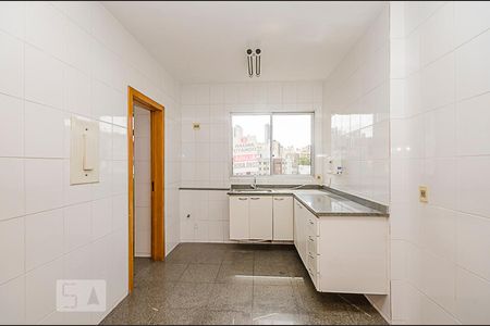 Apartamento à venda com 140m², 4 quartos e 2 vagasCozinha