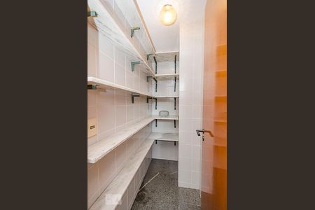 Apartamento à venda com 140m², 4 quartos e 2 vagasDespensa