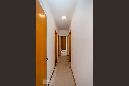 Apartamento à venda com 140m², 4 quartos e 2 vagasCorredor