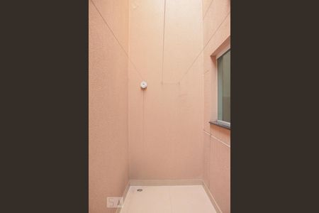 Casa de condomínio para alugar com 58m², 2 quartos e 1 vagaquintal area serviço