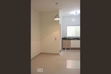 sala de casa de condomínio para alugar com 2 quartos, 58m² em Vila Gustavo, São Paulo
