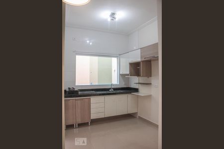 Casa de condomínio para alugar com 58m², 2 quartos e 1 vagacozinha