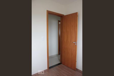 quarto 2 de casa de condomínio para alugar com 2 quartos, 58m² em Vila Gustavo, São Paulo