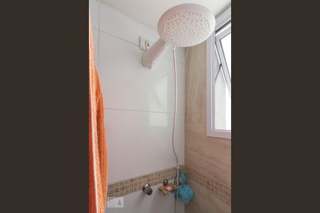 Banheiro de apartamento para alugar com 2 quartos, 48m² em Vila Amália (zona Norte), São Paulo