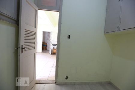 Apartamento para alugar com 96m², 4 quartos e sem vagaQuarto de Serviço