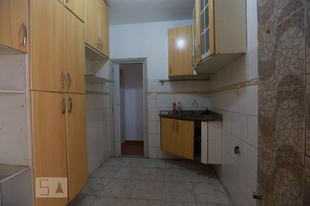 Apartamento para alugar com 96m², 4 quartos e sem vagaCozinha