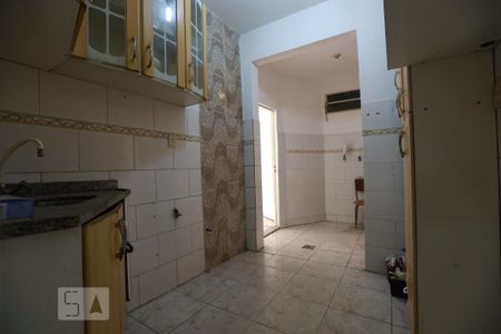 Apartamento para alugar com 96m², 4 quartos e sem vagaCozinha