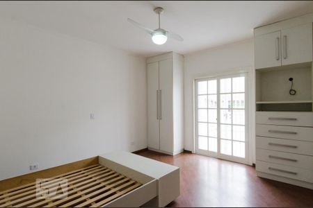 Quarto da suíte de casa para alugar com 3 quartos, 140m² em Jordanópolis, São Bernardo do Campo