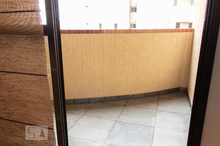 Varanda Da Sala de apartamento à venda com 3 quartos, 73m² em Vila Gumercindo, São Paulo