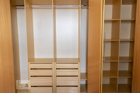 Suite - Armários de apartamento à venda com 3 quartos, 73m² em Vila Gumercindo, São Paulo