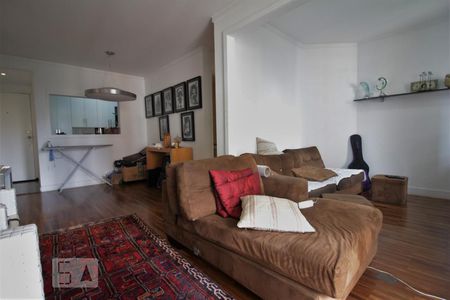 Sala de apartamento para alugar com 2 quartos, 75m² em Vila Suzana, São Paulo
