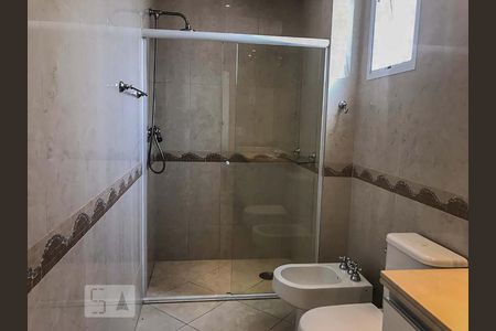 Apartamento para alugar com 217m², 3 quartos e 5 vagas Apartamento para alugar com 217m², 3 quartos e 5 vagasBanheiro Suíte 03