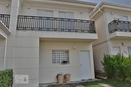 Casa de condomínio à venda com 110m², 3 quartos e 2 vagas