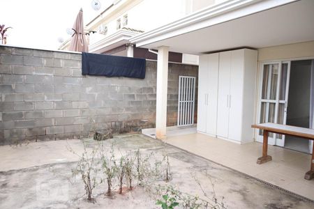 Casa de condomínio à venda com 110m², 3 quartos e 2 vagas