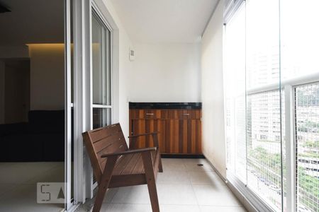 Apartamento para alugar com 67m², 2 quartos e 1 vaga Apartamento para alugar com 67m², 2 quartos e 1 vagaVaranda