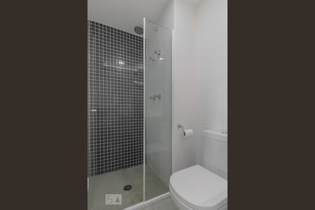 Banheiro  de kitnet/studio para alugar com 1 quarto, 35m² em Ipiranga, São Paulo